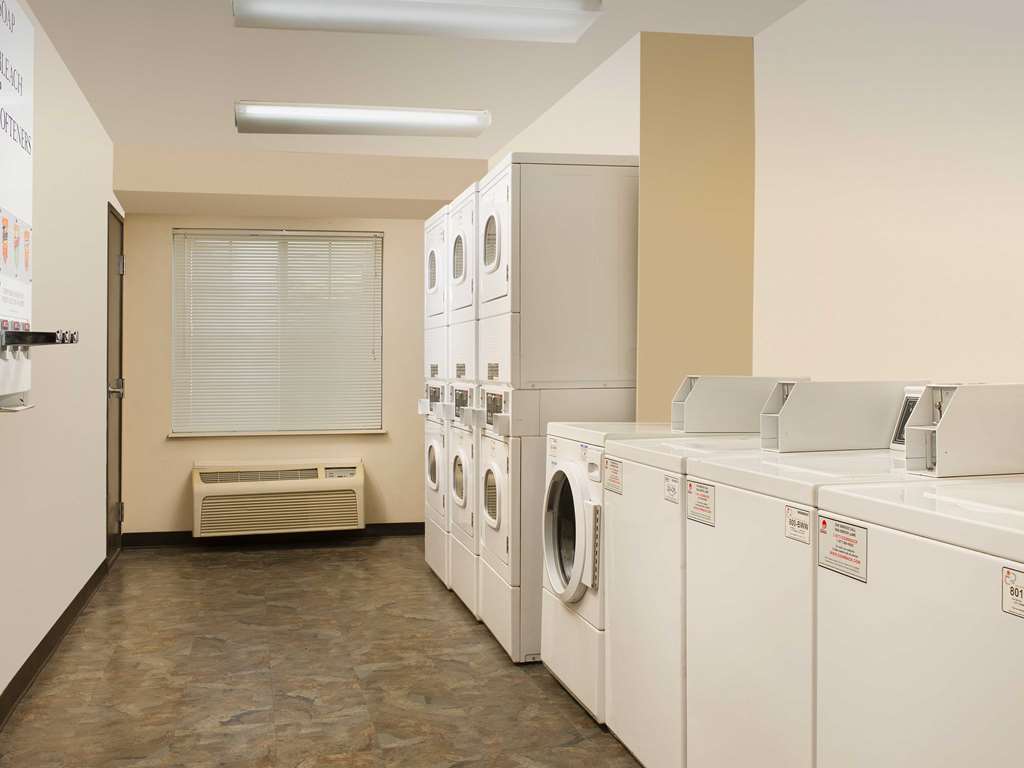 Woodspring Texas Hotel 2*