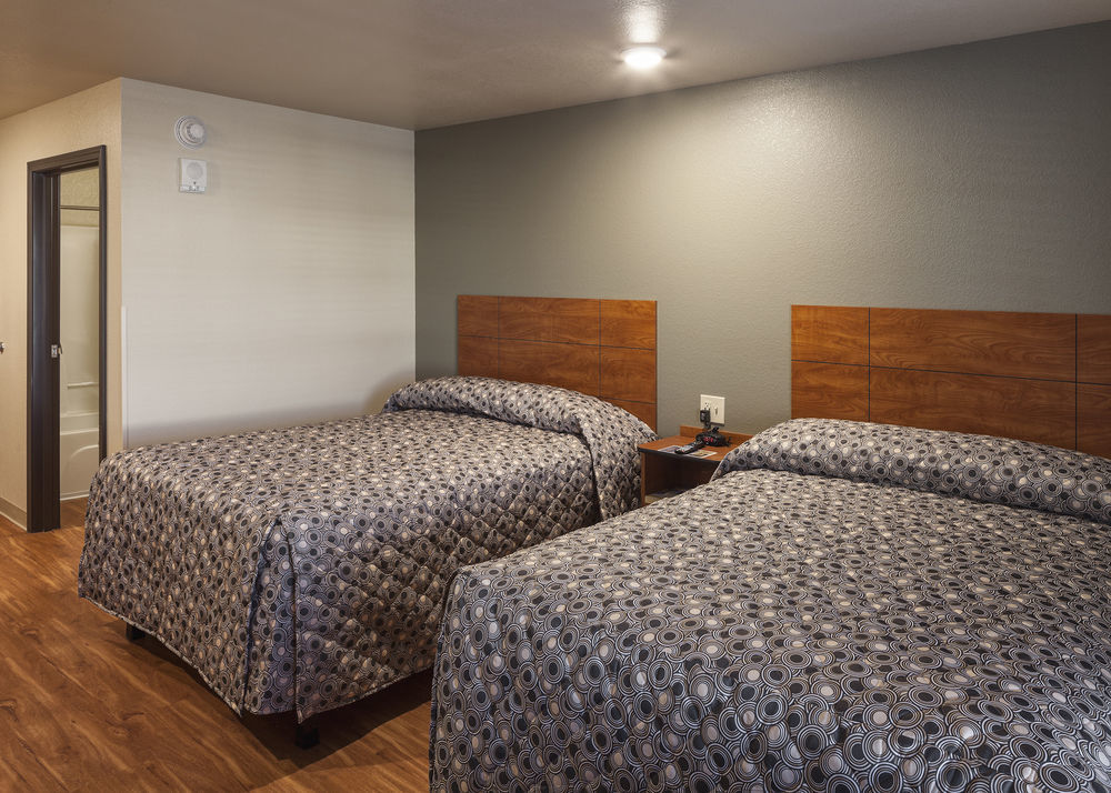 Woodspring Texas Hotel